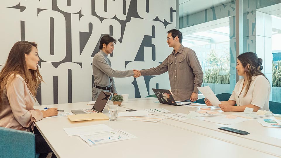 client servicing manajemen sekolah